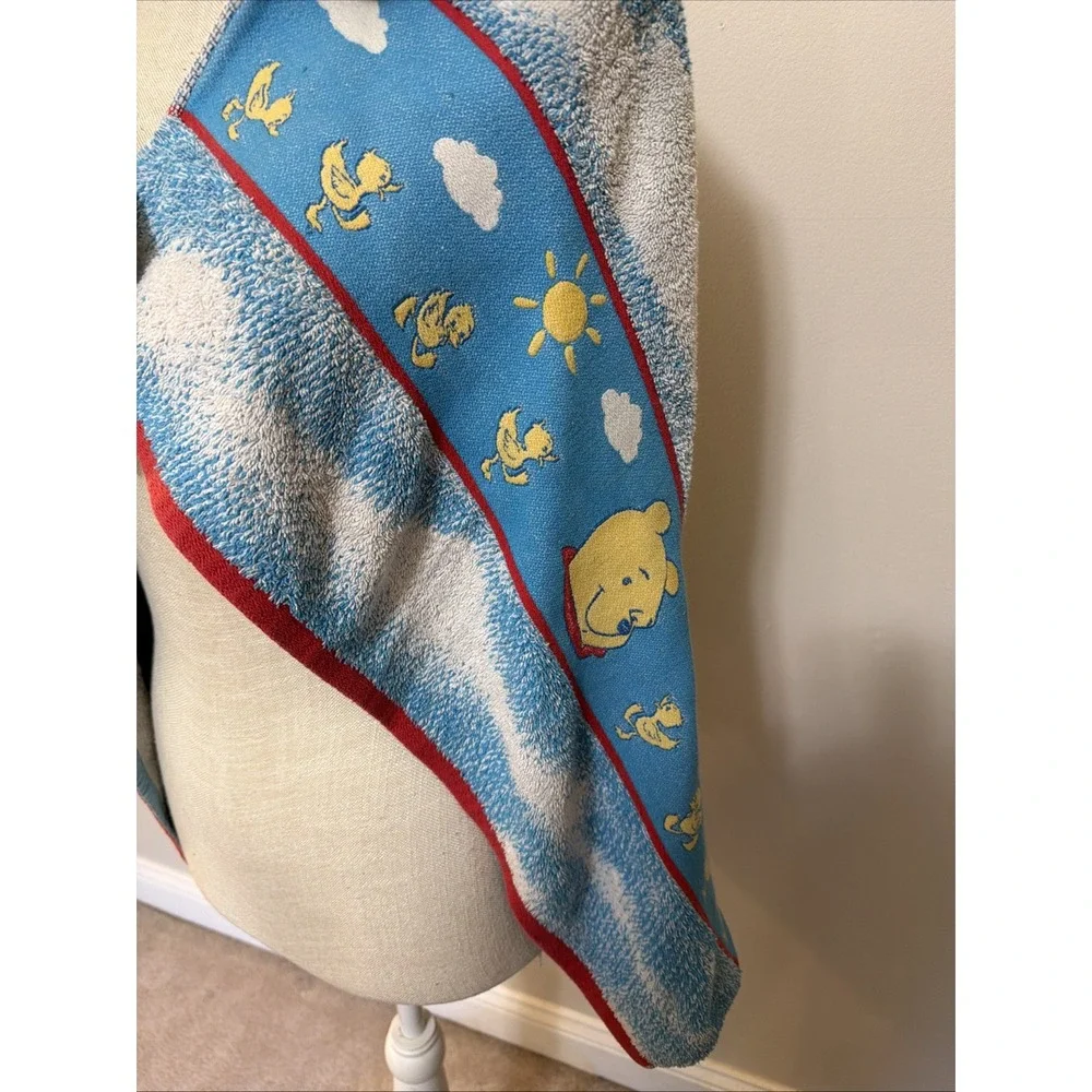 Vtg Winnie The Pooh 1990's Hooded Bath Towel